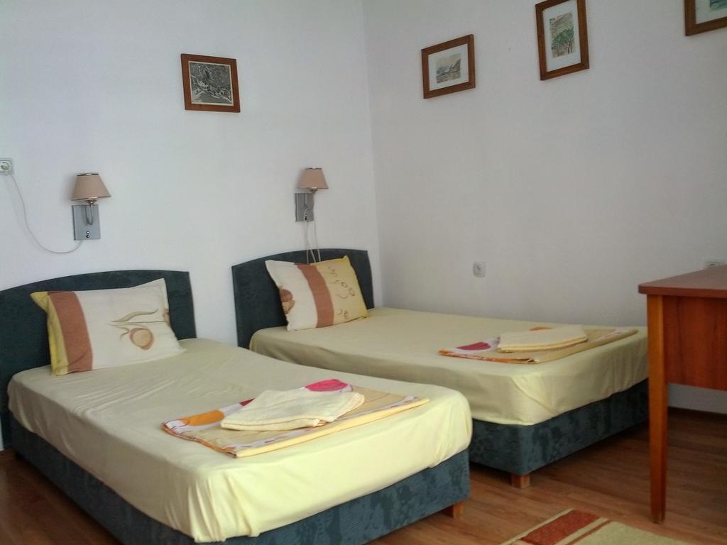Central Sandanski Apartments Szoba fotó